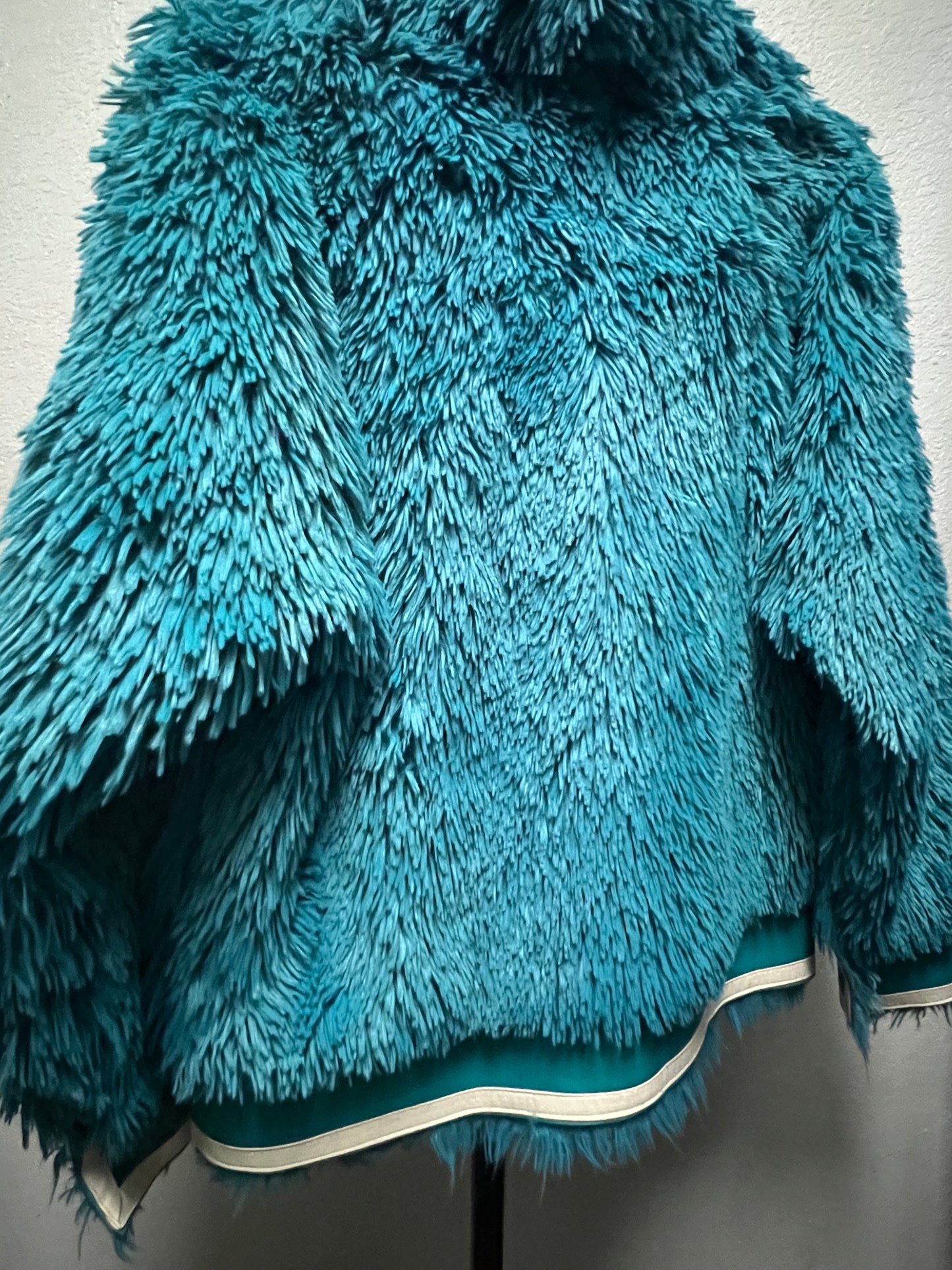 “Liyah” Women’s Fur Coat