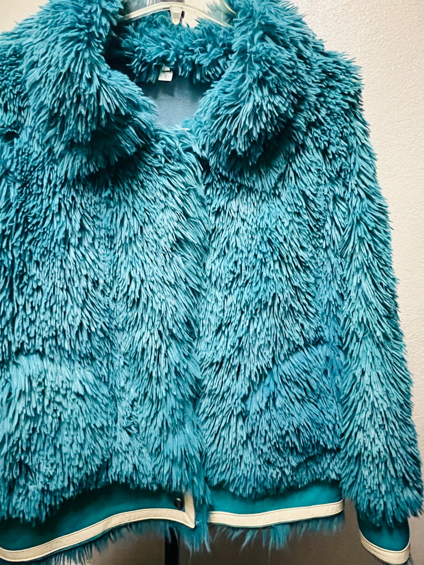 “Liyah” Women’s Fur Coat